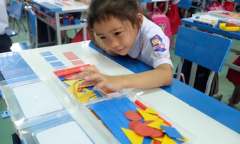 Học sinh lớp 1 của Trường Tiểu học Đông La (huyện Đông Hưng, tỉnh Thái Bình) trong một giờ học.
