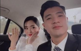 Cầu thủ Hà Đức Chinh bất ngờ tổ chức lễ ăn hỏi cùng bạn gái hot girl 