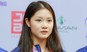 Nhan sắc khả ái trong trẻo của 'thiên thần cầu lông' 15 tuổi thu hút chú ý tại SEA Games 31