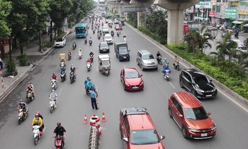 Thấy gì sau 2 ngày tách dòng ô tô, xe máy trên đường Nguyễn Trãi