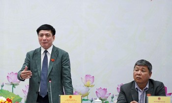 Chưa trình Quốc hội dự án Luật Giao thông đường bộ và Luật Bảo đảm trật tự an toàn giao thông