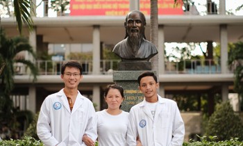 Chàng trai nghị lực với niềm đam mê Hóa học