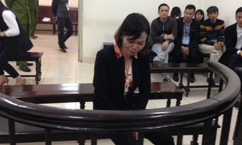 Chị Phan Thị Xuân tại tòa.