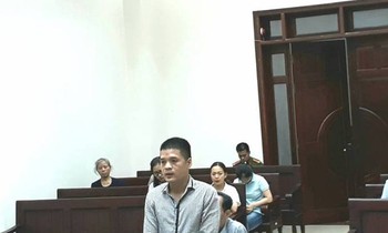 Bị cáo Đào Hữu Tình trả lơi HĐXX.