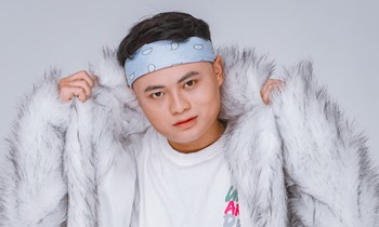 “Lửa thử vàng, gian nan thử Long Hách”