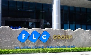 Cổ phiếu bị cấm giao dịch phiên sáng, cả 'họ' FLC lập tức lao dốc