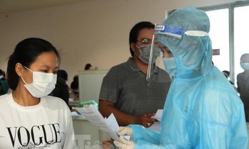 Bà Rịa-Vũng Tàu đi từng ngõ, gõ từng nhà để tiêm vắc xin cho người dân
