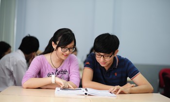 Điểm chuẩn trường ĐH Kinh tế TP. HCM tăng nhẹ