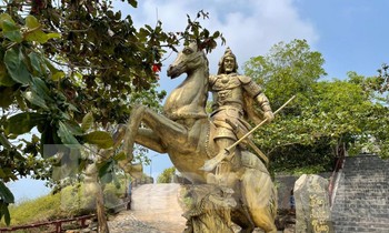 Tượng Đức Thánh Trần ở Bà Rịa-Vũng Tàu không phải là hình ảnh sao chép Quan Vân Trường