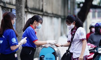 Tổ chức thi tốt nghiệp THPT cho thí sinh ở tâm dịch COVID-19 như thế nào?
