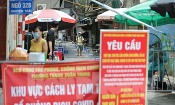 Hà Nội: Có trường hợp dương tính, qua rà soát thấy 2 mẹ con ngày nào cũng đi chợ
