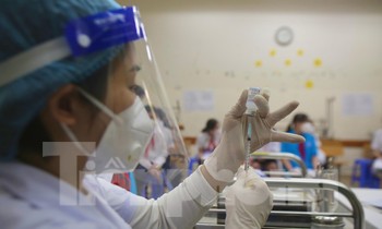 Chủ tịch Hà Nội Trần Sỹ Thanh ra Công điện về tiêm vắc xin COVID-19