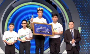 Lang Son male student won absolutely, setting a new score record of Olympia 22