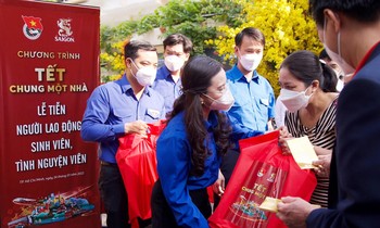 Hỗ trợ hàng nghìn vé miễn phí trong chương trình 'Tết chung một nhà'