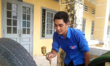 Chàng thợ điện nước đam mê thiện nguyện