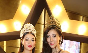 Hoa hậu Phương Khánh nóng bỏng với sắc đỏ dự chung kết Miss Earth Singapore 2019