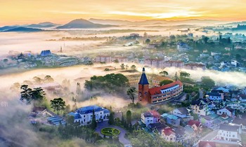 Sáp nhập 3 trường cao đẳng vào ngôi trường độc đáo bậc nhất Đông Dương