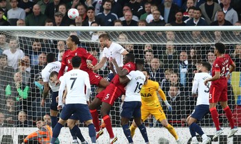 HLV Liverpool nói gì sau trận hòa như thua trước Tottenham?