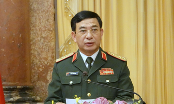 Đại tướng Phan Văn Giang phát biểu sau khi được Chủ tịch nước trao quyết định thăng quân hàm, chiều 12/7. Ảnh: Nguyễn Minh
