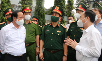 Phó Thủ tướng Lê Văn Thành cùng Bộ trưởng Quốc phòng vào TPHCM chống dịch