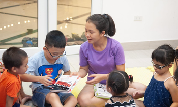 Sách xúc giác cho trẻ khiếm thị