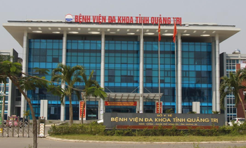 Bệnh viện Ða khoa tỉnh Quảng Trị-nơi khám, chữa bệnh lớn nhất tỉnh này đang gặp khó trăm đường trong đấu thầu vật tư, hóa chất và sinh phẩm y tế