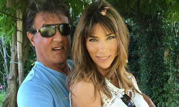 'Huyền thoại Rambo' Sylvester Stallone 76 tuổi hạnh phúc bên vợ người mẫu kém 22 tuổi