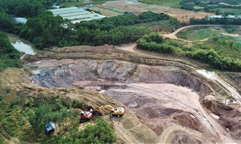 Cận cảnh đại công trường 'sét tặc' lớn nhất Quảng Ninh