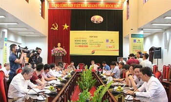 Quang cảnh buổi họp báo.