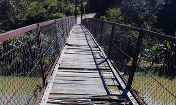 Vì chuyện cầu treo, 4 chủ tịch huyện bị phê bình
