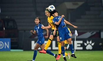 Nữ Thái Lan theo chân Việt Nam vào tứ kết Asian Cup
