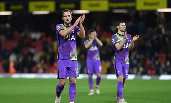 Tottenham tụt lại ở cuộc đua tốp 4