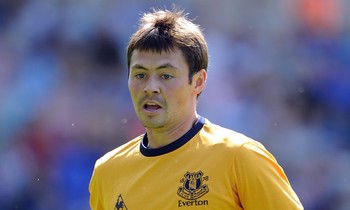 Cựu sao Everton nhận lệnh nhập ngũ