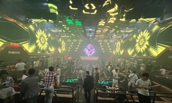 Kiểm tra quán bar tại TPHCM, phát hiện 36 người dương tính với chất ma túy