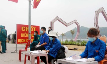 Gác Tết, gác dịch nơi cửa ngõ