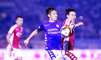 Cuộc đối đầu giữa CLB Hà Nội và CLB TP Hồ Chí Minh được xem là chung kết sớm của Cúp Quốc gia năm nay ảnh: HỮU PHẠM