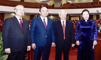 Tổng Bí thư, Chủ tịch nước Nguyễn Phú Trọng và các lãnh đạo của Đảng, Chính phủ, Quốc hội tại Hội nghị Trung ương 14 ảnh: Nhật Minh