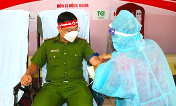 Tưng bừng Chủ nhật Đỏ xuân Nhâm Dần tại đất Sen hồng