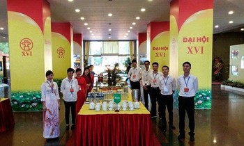 Công ty CP Sự kiện và Ẩm thực Hapro vinh dự là đơn vị phục vụ tiệc trà lưu động tại Đại hội Đảng bộ Thành phố Hà Nội (2015)