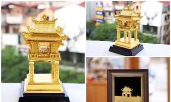 Chiêm ngưỡng bộ sưu tập quà vàng tặng thầy cô ngày 20/11