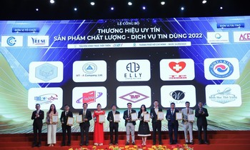 Elly lọt top 10 thương hiệu uy tín, sản phẩm chất lượng, dịch vụ tin dùng 2022