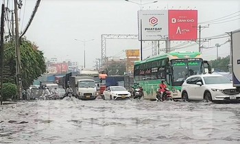 Bình Dương lập 23 tổ điều tiết, xử lý tình trạng ùn tắc giao thông