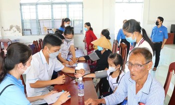 Nhiều hoạt động ý nghĩa tại 'Hành trình thầy thuốc trẻ làm theo lời Bác'