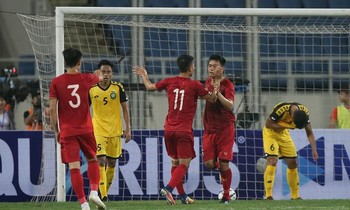 VIDEO: U23 Việt Nam 'tập bắn' trước U23 Brunei