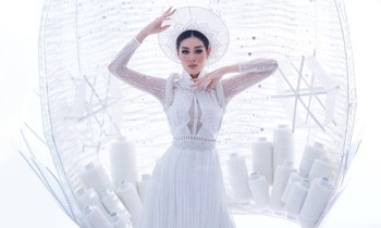 Hoa hậu Khánh Vân đã sẵn sàng trình diễn "Kén Em" trong phần thi National Costume