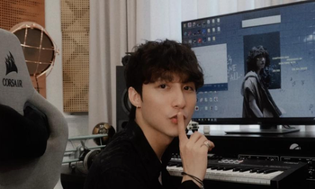 Sơn Tùng M-TP giới thiệu ca khúc mới bằng song ngữ, hé lộ tham vọng bước ra "biển lớn"?