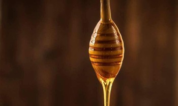 Mật ong là phương thức điều trị ho và cảm lạnh có từ ngàn đời nay.