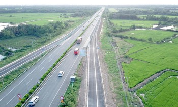 Đề xuất làm 13 tuyến đường trị giá hơn 100 nghìn tỷ đồng