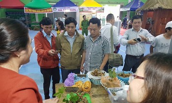 Họp 3 ngày, phiên chợ miền núi thu gần 5 tỷ đồng