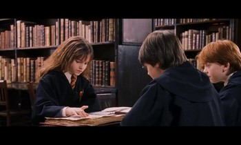 "Thư cú" báo nhập học sắp tới, bạn đăng ký học online với Học viện phù thủy Hogwarts chưa?